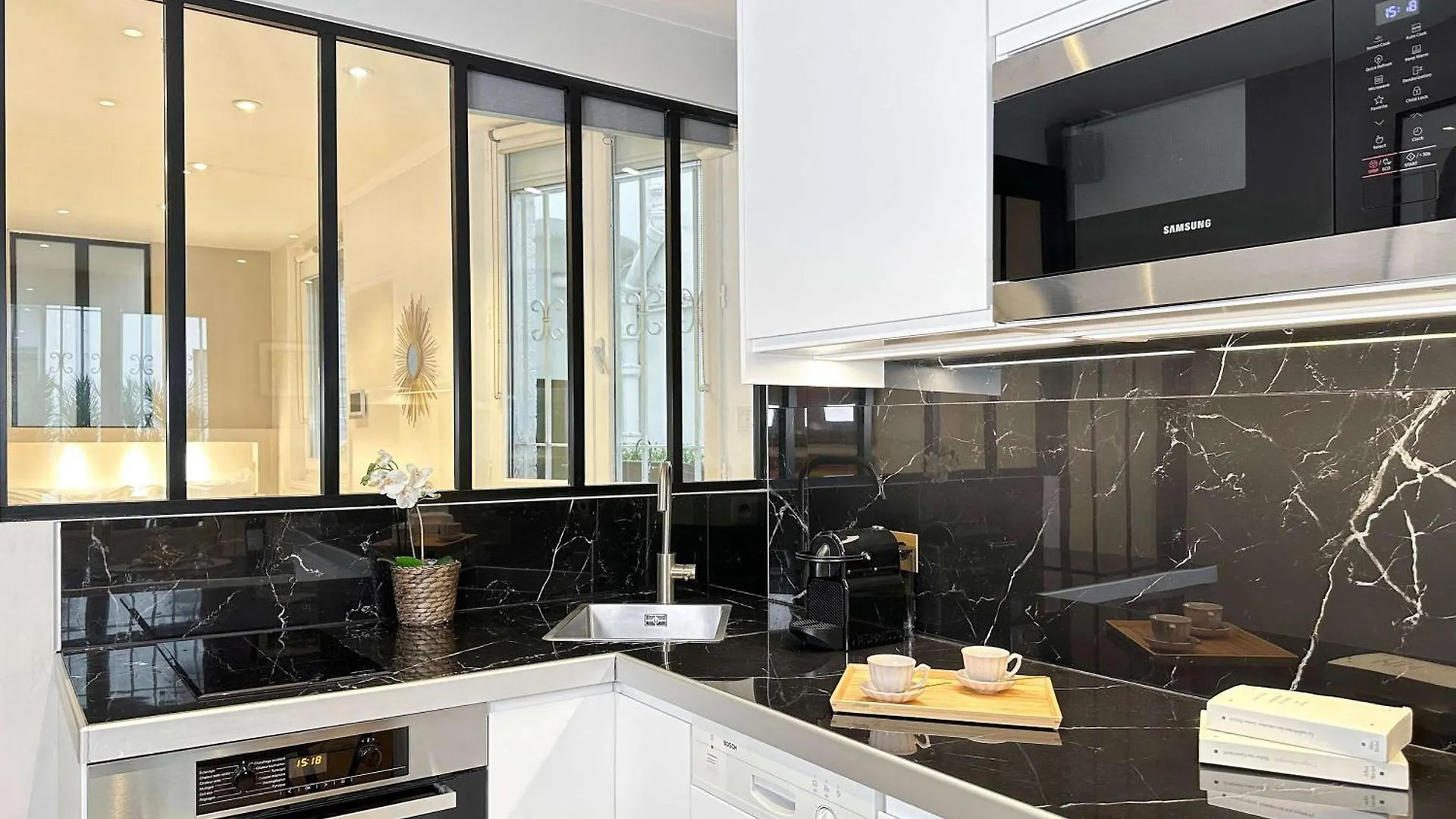 Deluxe Apartment Near The Tour Eiffel Paris 0*,  France